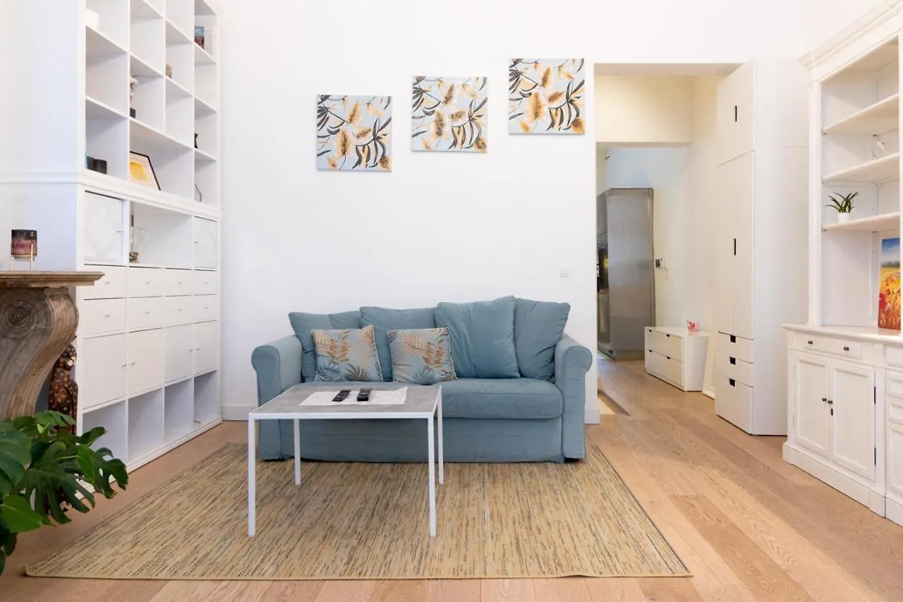 Comfortable Apartments City Center Брюссель